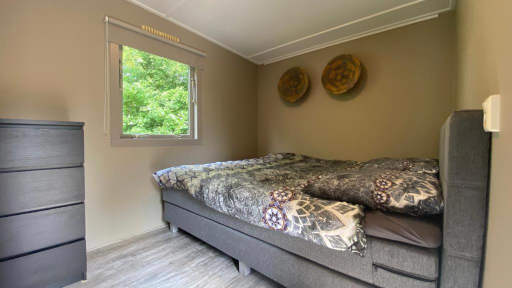 Gemoderniseerd En Modern Chalet Bij Het Bos Rijs Zewnętrze zdjęcie