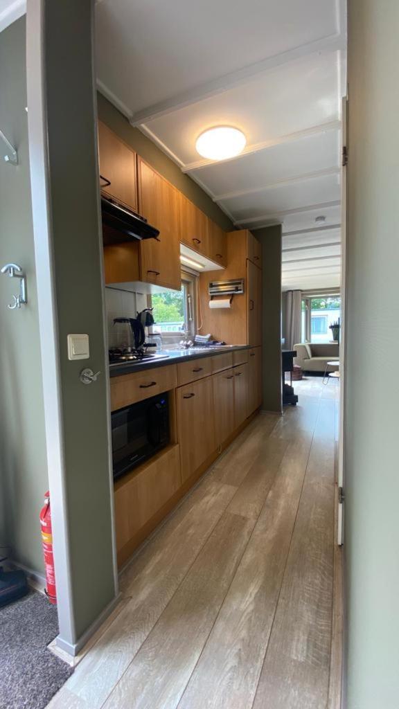Gemoderniseerd En Modern Chalet Bij Het Bos Rijs Zewnętrze zdjęcie