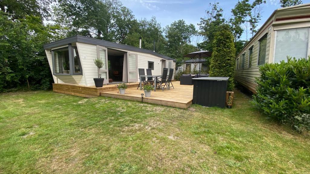Gemoderniseerd En Modern Chalet Bij Het Bos Rijs Zewnętrze zdjęcie